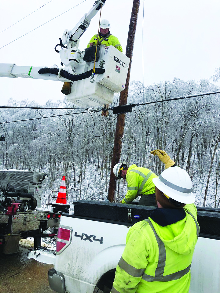 Indiana coops provide assistance after Kentucky ice storm Indiana